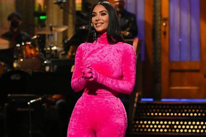 Kim Kardashian Jokes About Divorcing Kanye West on 'SNL'