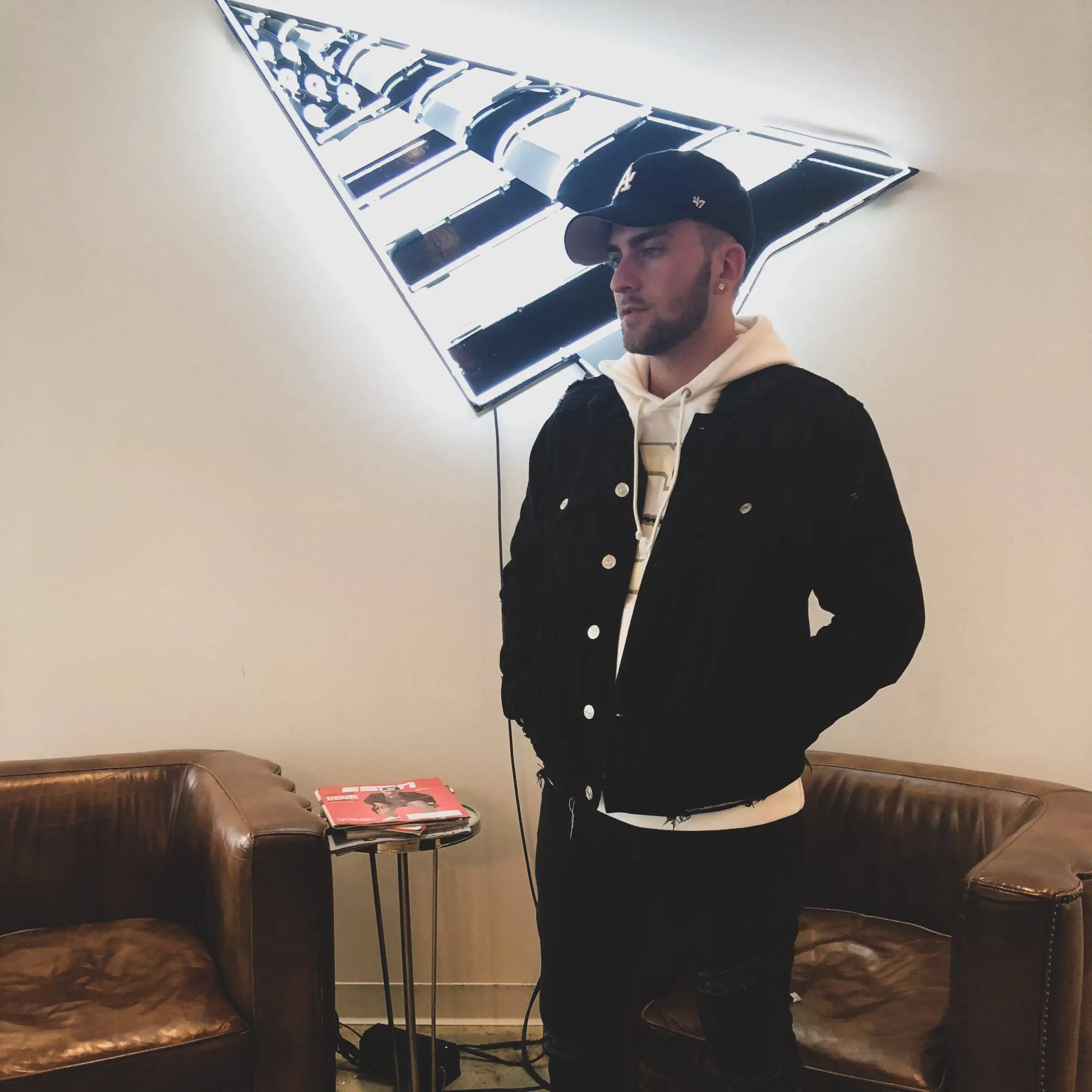 347F2A68-B6FF-40AA-B2D0-3CF01377931D