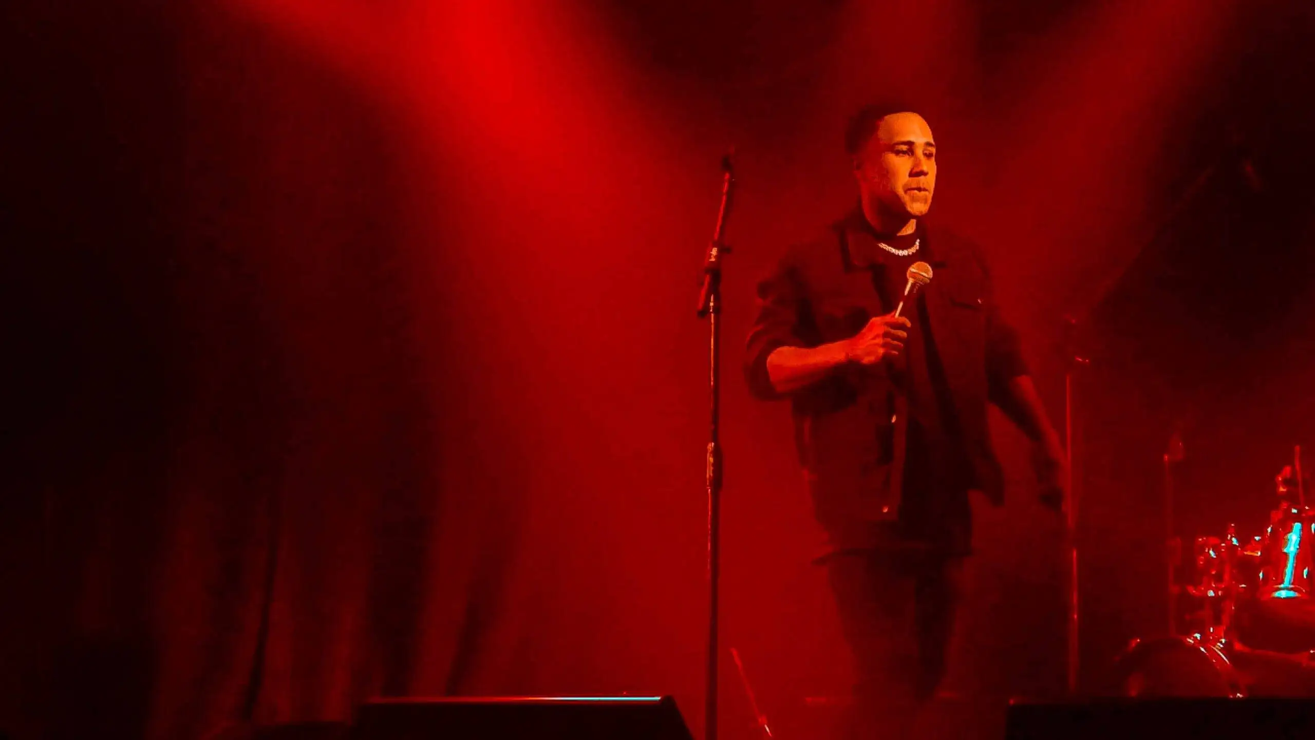 From Hit Singles To Sold-out Shows, Young Benjamin Is a Fan Favorite in the Music Industry